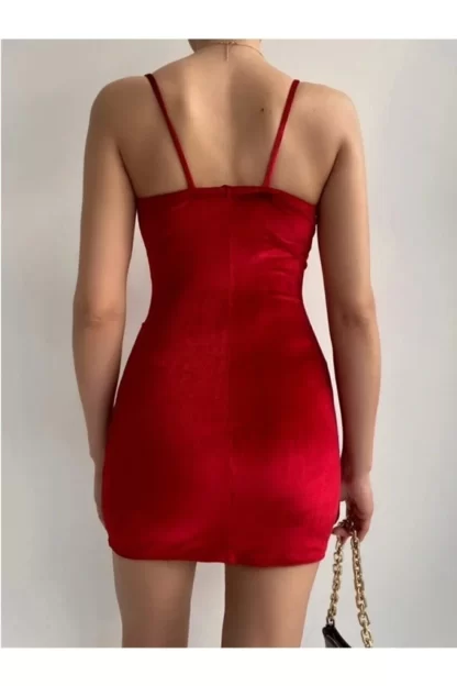 Askılı Kruvaze Yaka Kırmızı Kadife Elbise 3