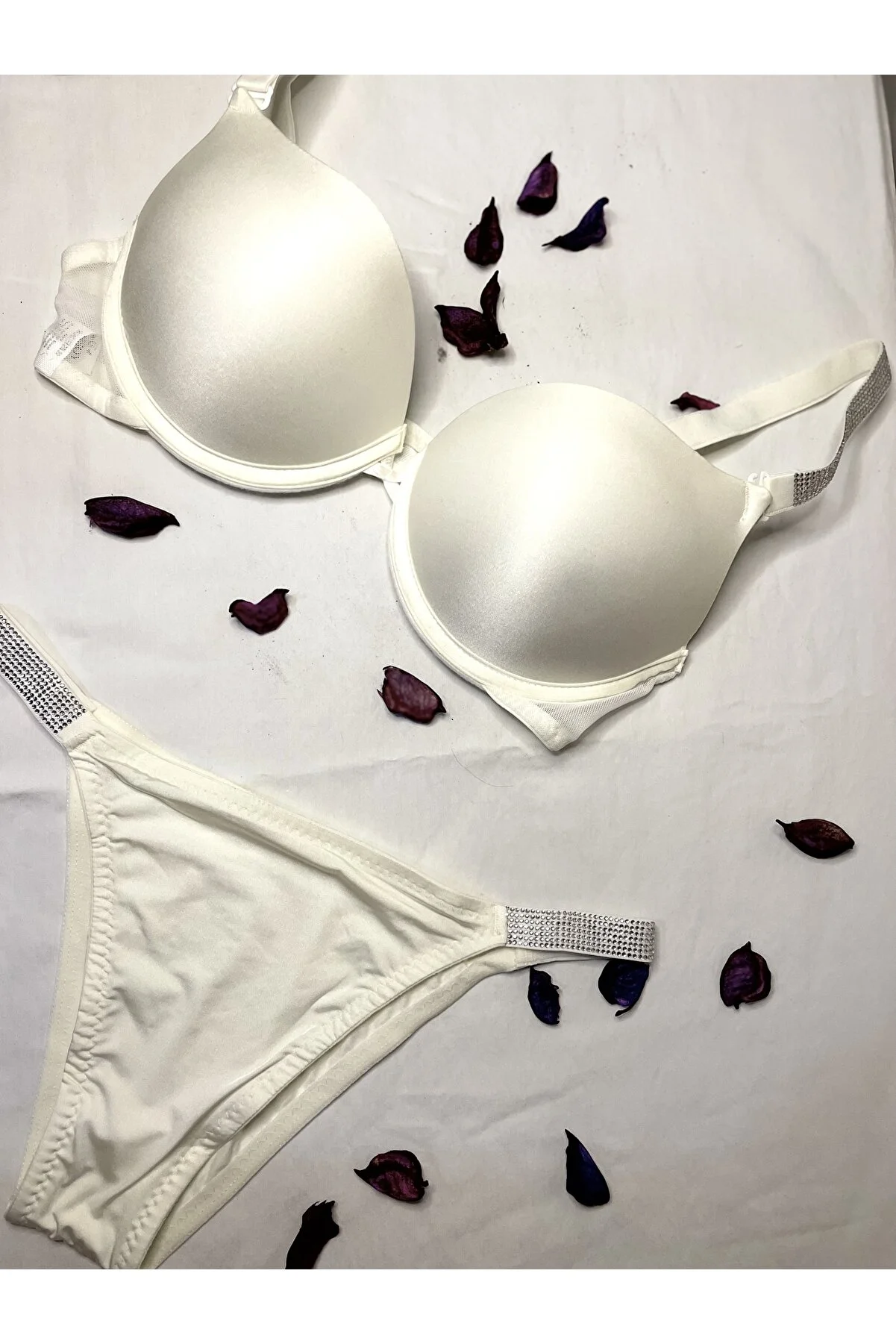 White Colored Stone Detailed Supported Push Up Bra Set
