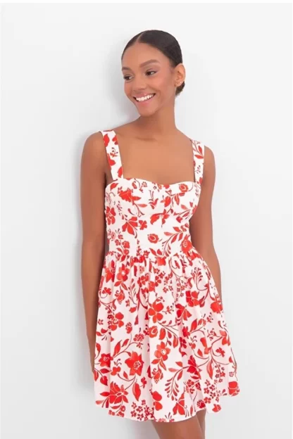 فستان قصير أبيض منقوش بالزهرة الحمراء 3
