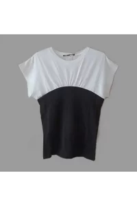 Черно-белая двухцветная футболка